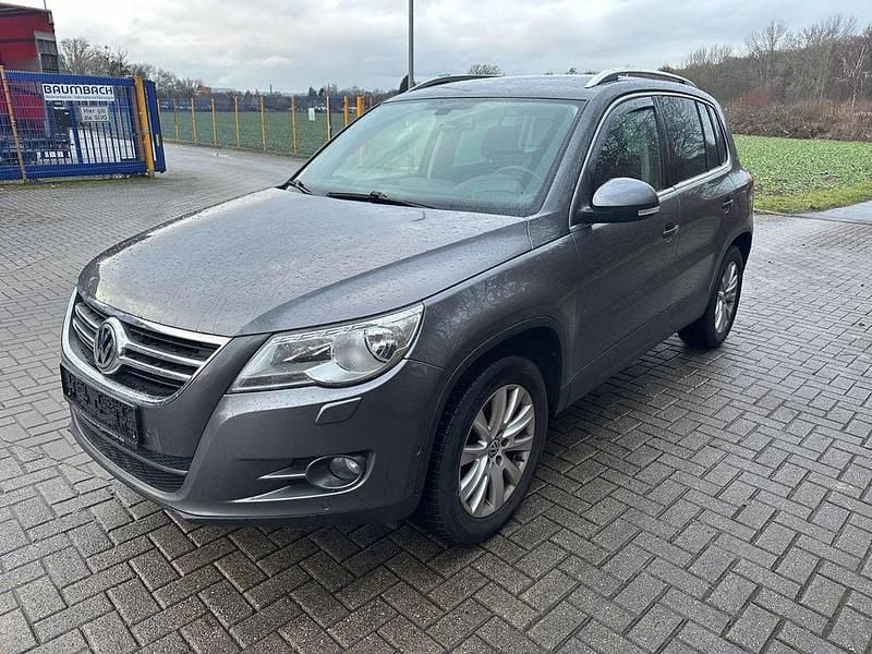 Gebraucht VW Tiguan Team 150 PS (110 kW) 2011 Grau SUV