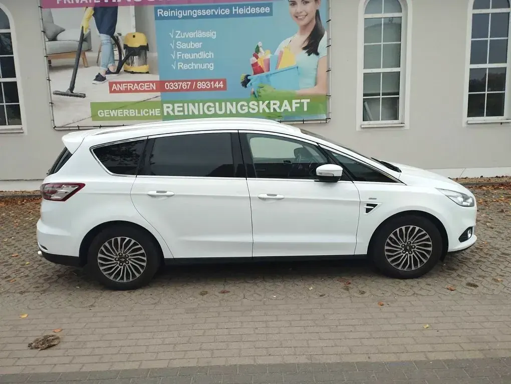 Gebraucht Ford S-MAX Titanium 150 PS (110 kW) 2019 Weiß Van / Kleinbus