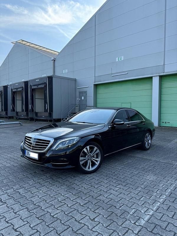 Schwarz Gebraucht 2015 Mercedes S500 Limousine | 34.950 € (Fairer Preis) - Bild 1/4