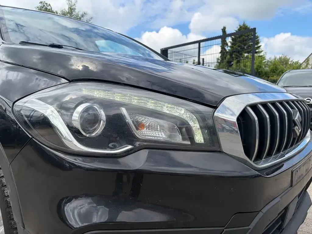 Gebraucht Suzuki SX4 111 PS (81 kW) 2016 Schwarz SUV