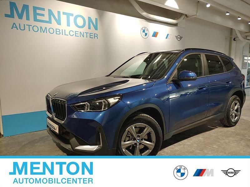 Blau Gebraucht 2023 BMW X1 Performance SUV | 34.890 € (Guter Preis) - Bild 1/3