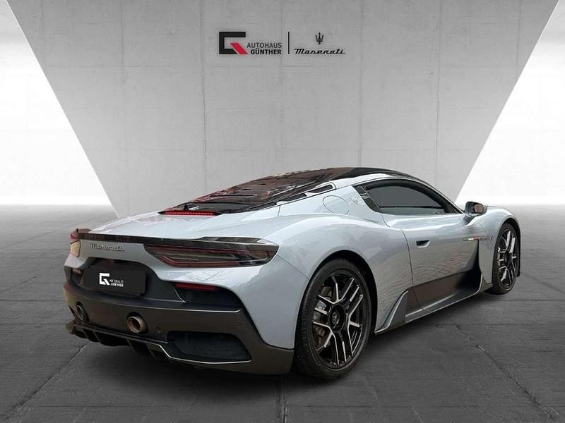 Gebraucht Maserati Coupé 630 PS (463 kW) 2024 Grigio incognito Coupé