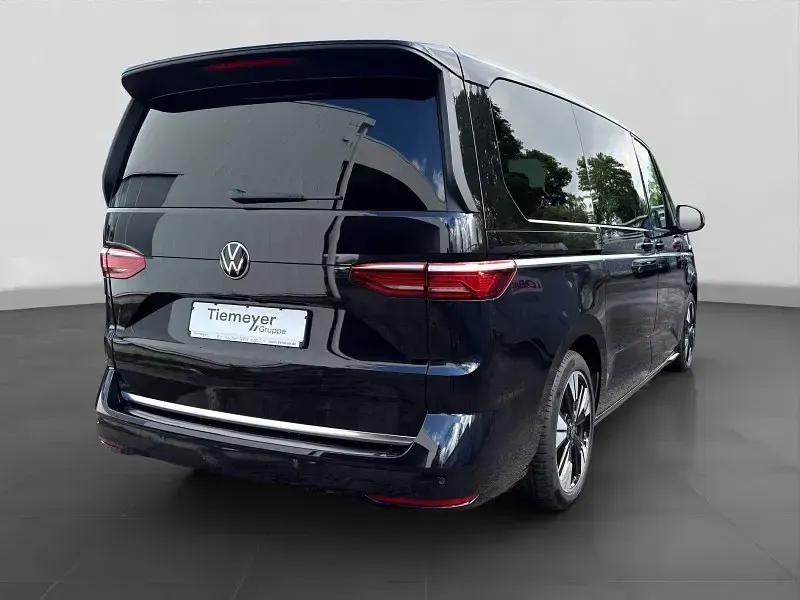 Używany VW Multivan Style 150 KM (110 kW) 2024 Czarny Minivan