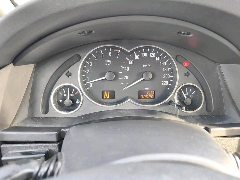 Gebraucht Opel Meriva 74 PS (54 kW) 2004 Van / Kleinbus