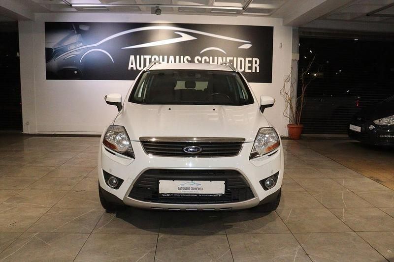 Gebraucht Ford Kuga Titanium 163 PS (119 kW) 2010 Weiß SUV