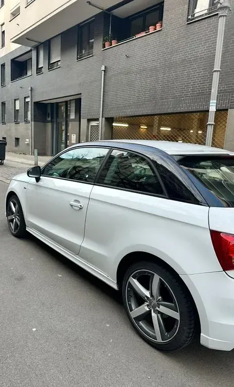 Gebraucht Audi A1 S-Line 86 PS (63 kW) 2013 Weiß Kleinwagen
