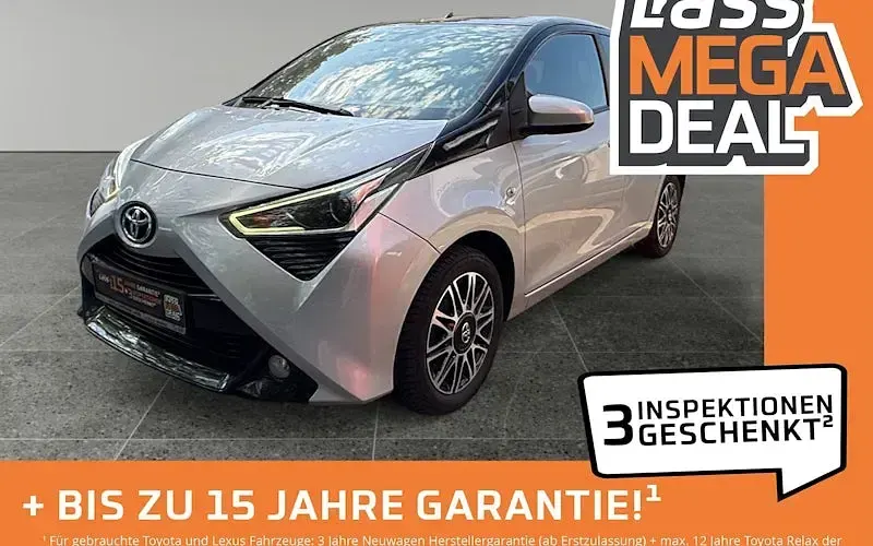 Gebraucht Toyota Aygo X-clusiv 72 PS (52 kW) 2018 Grau Kleinwagen