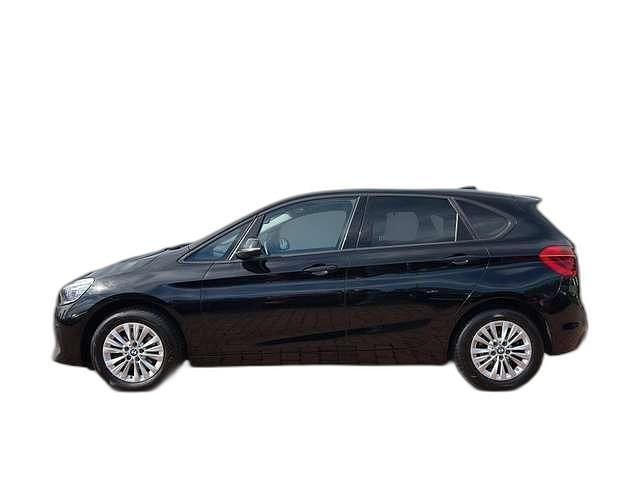 Gebraucht BMW 218 Active Tourer 150 PS (110 kW) 2019 Schwarz metallic Van / Kleinbus