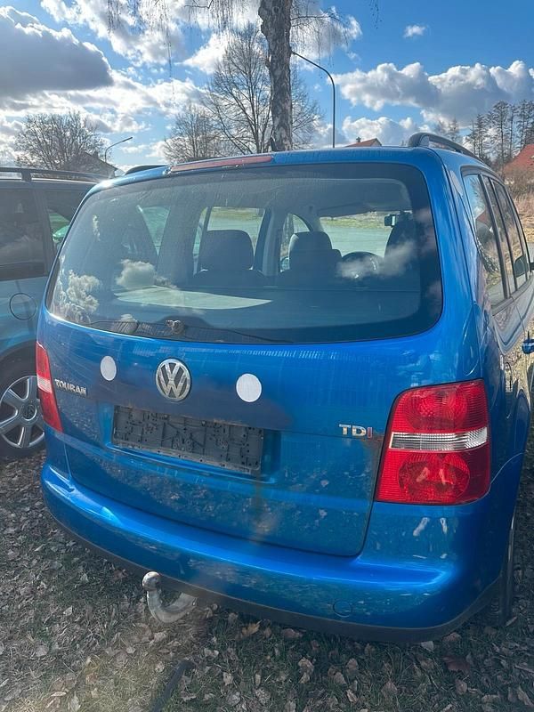 Gebraucht VW Touran 105 PS (77 kW) 2004 Blau Van / Kleinbus