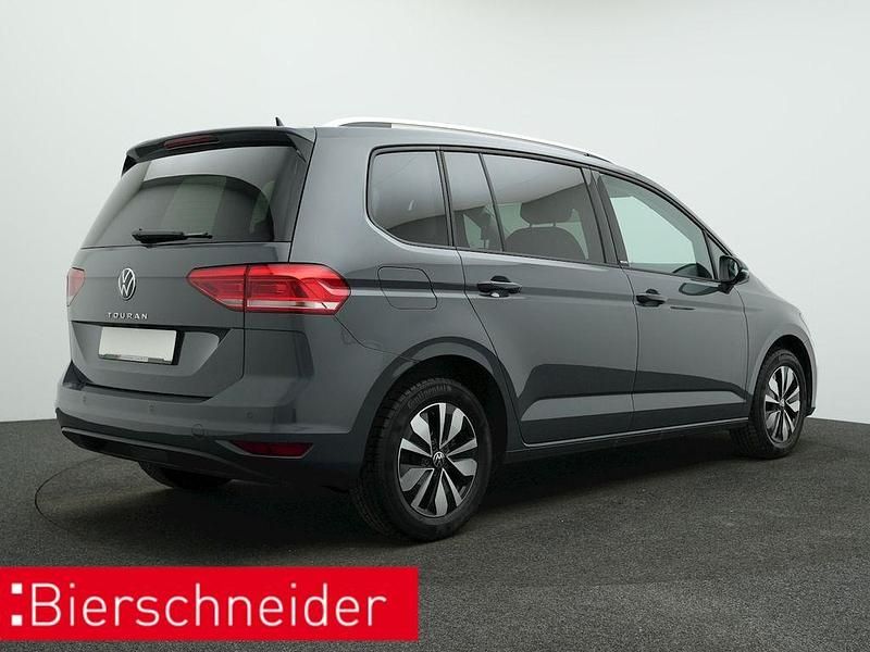 Gebraucht VW Touran S 150 PS (110 kW) 2024 Grau Van / Kleinbus