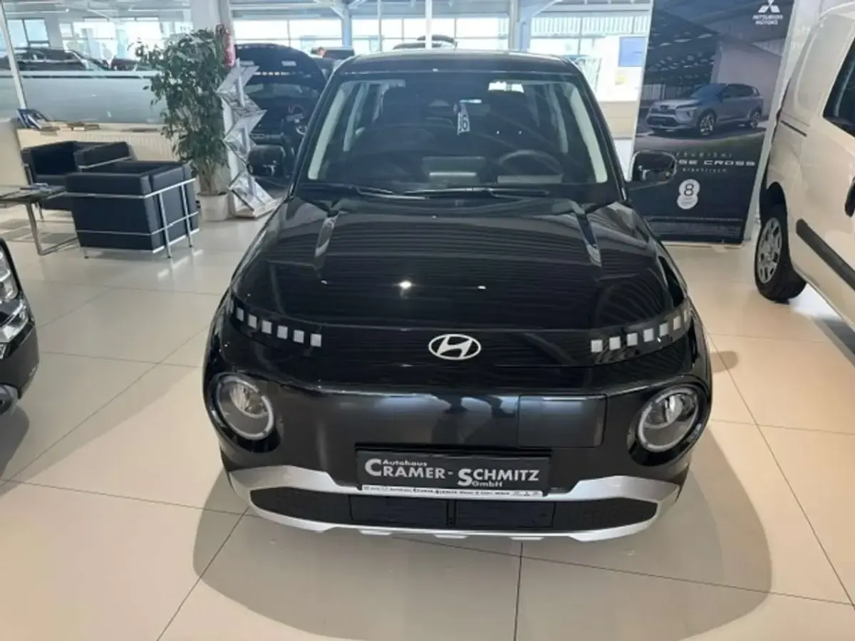 Neu Hyundai Inster 83 kW (114 PS) 2026 Abyss black Kleinwagen