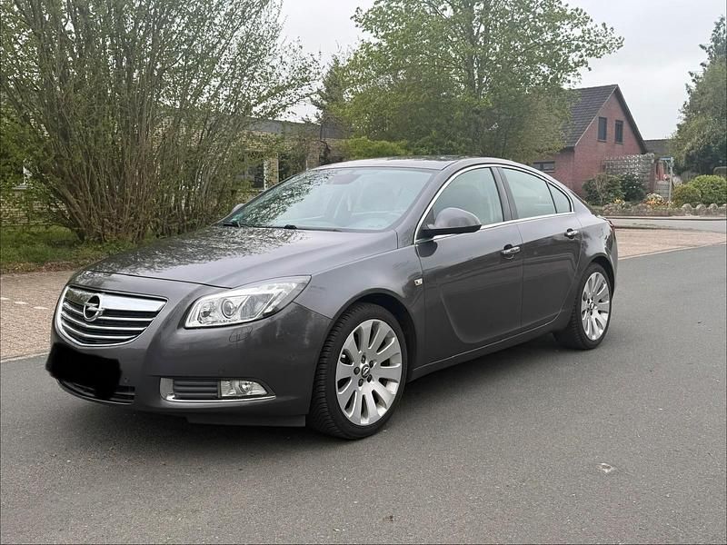 Second-hand Opel Insignia 179 CP (131 kW) 2011 Gri Berlinǎ