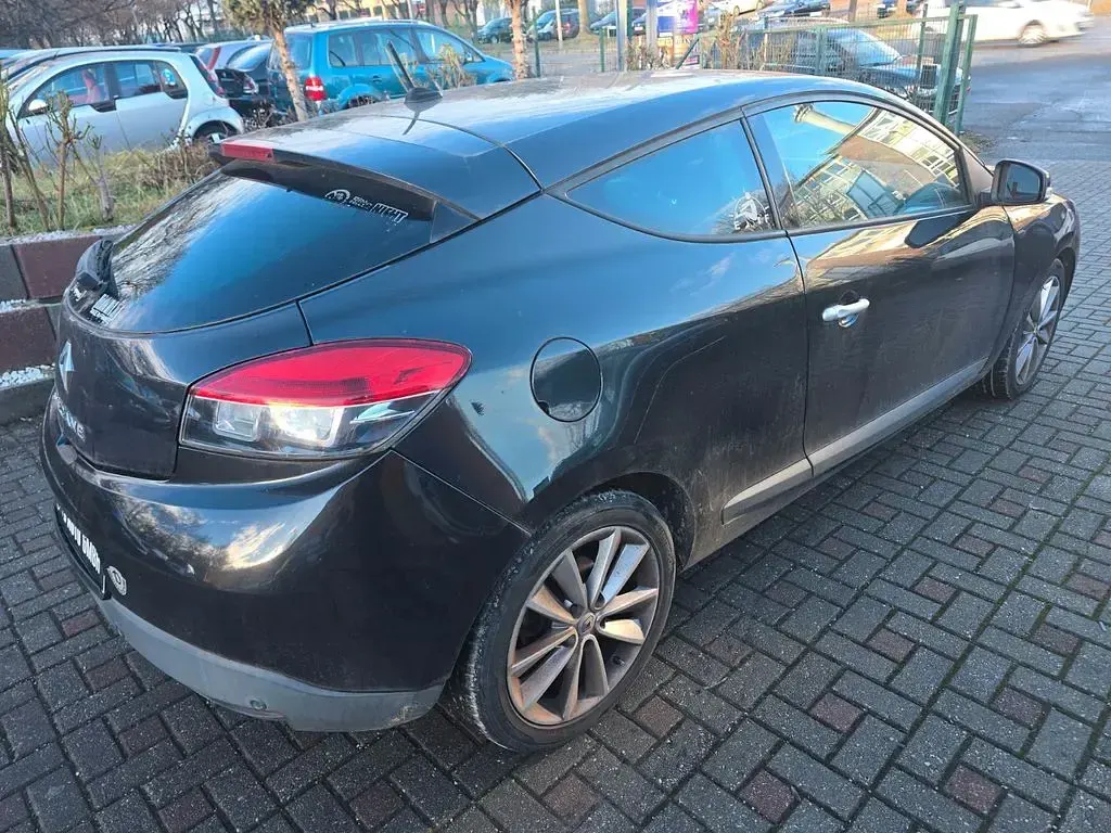 Gebraucht Renault Mégane Night&Day 131 PS (96 kW) 2010 Schwarz Coupé