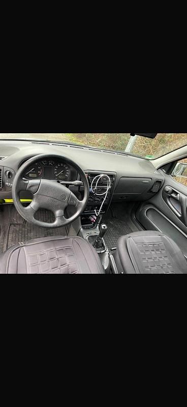 Gebraucht VW Polo 75 PS (55 kW) 1998 Grau Kleinwagen