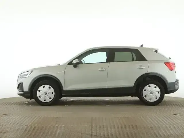 Second-hand Audi Q2 Advanced 150 CP (110 kW) 2025 Argintiu SUV
