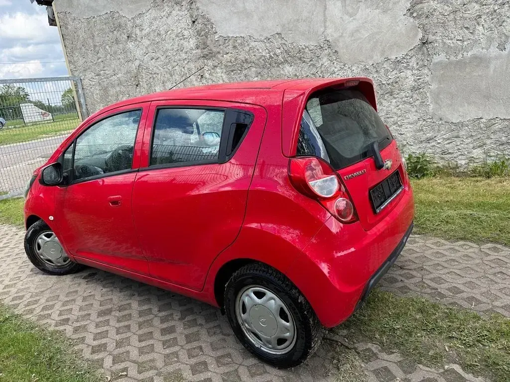 Używany Chevrolet Spark LT 68 KM (50 kW) 2013 Czerwony Hatchback