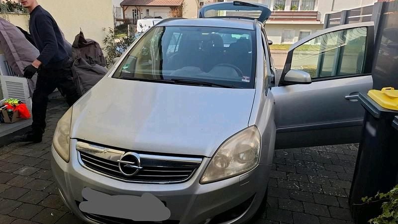 Gebraucht Opel Zafira 140 PS (102 kW) 2008 Grau Van / Kleinbus
