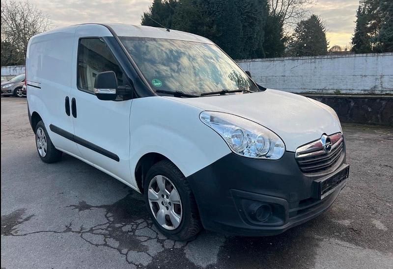Gebraucht Opel Combo 90 PS (66 kW) 2013 Weiß Van / Kleinbus