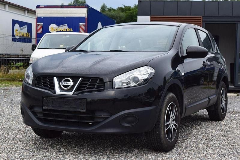 Schwarz Gebraucht 2010 Nissan Qashqai Visia SUV | 4.900 € (Fairer Preis) - Bild 1/4