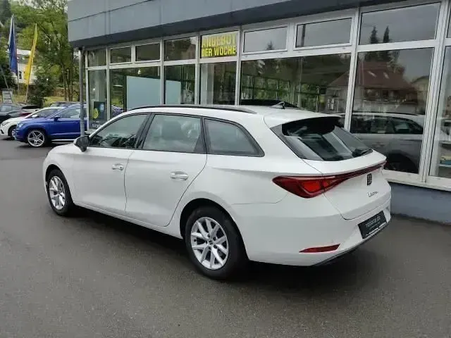 Gebraucht Seat Leon Style 150 PS (110 kW) 2023 Weiss Kombi