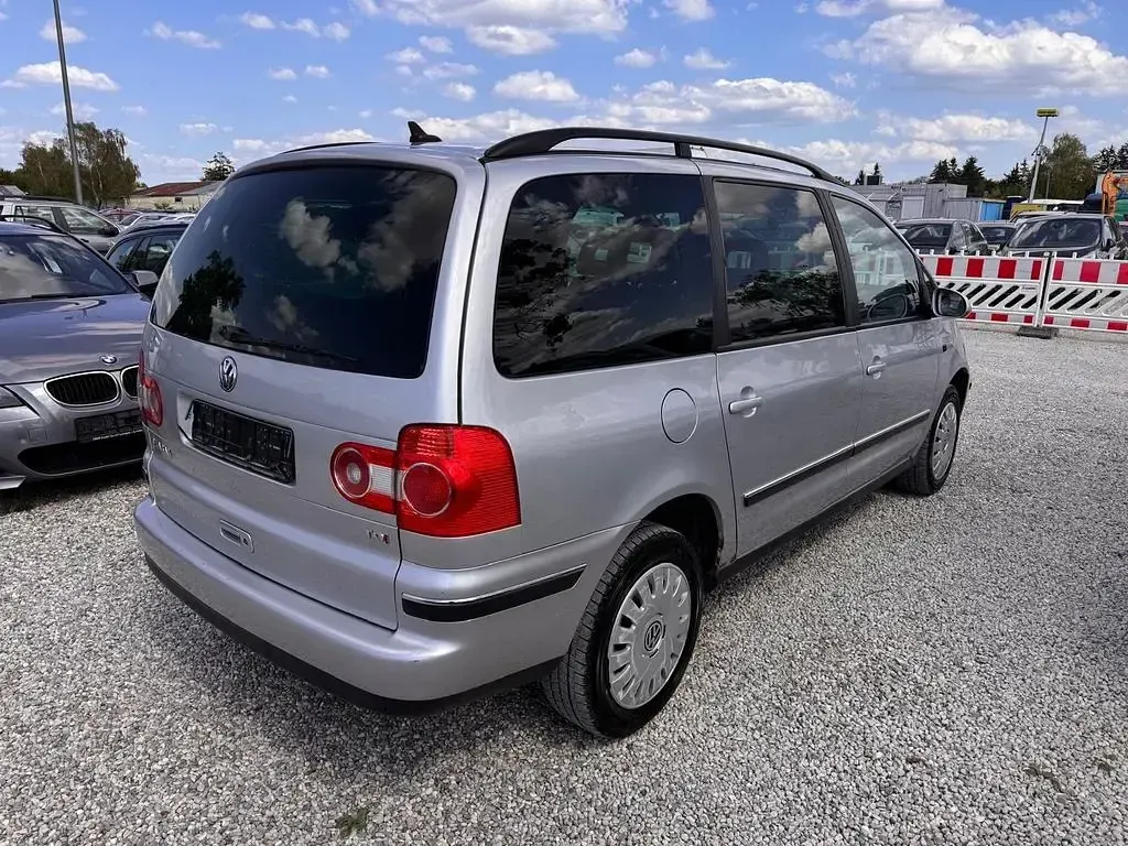Gebraucht VW Sharan 116 PS (85 kW) 2007 Silber Van / Kleinbus
