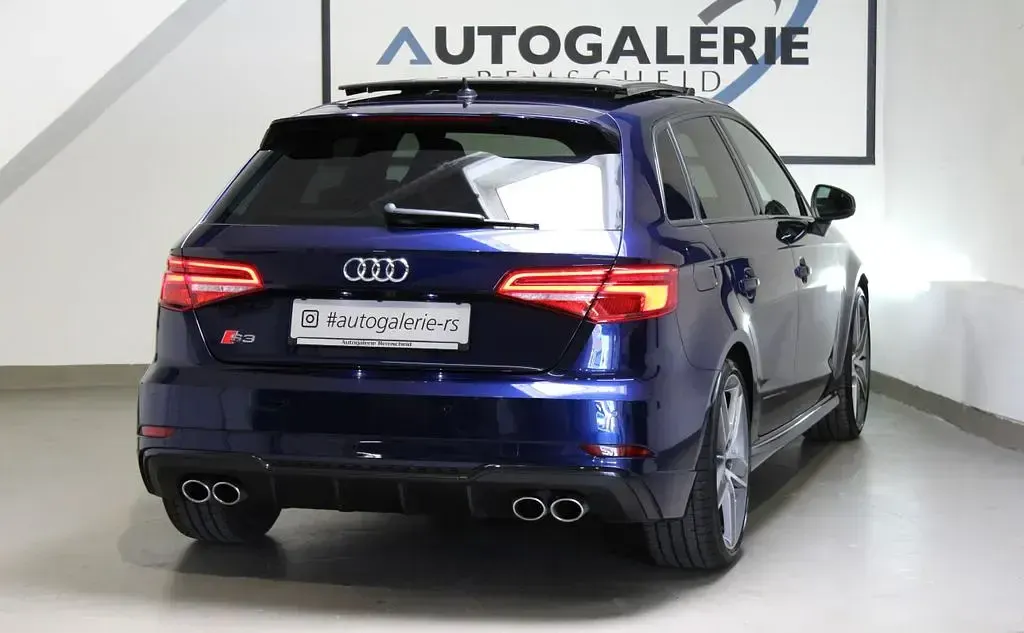Gebraucht Audi S3 Sport 300 PS (220 kW) 2020 Blau Limousine