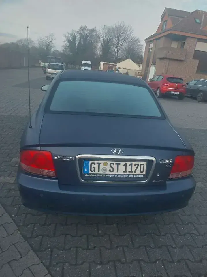 Gebraucht Hyundai Sonata GLS 131 PS (96 kW) 2004 Blau Limousine