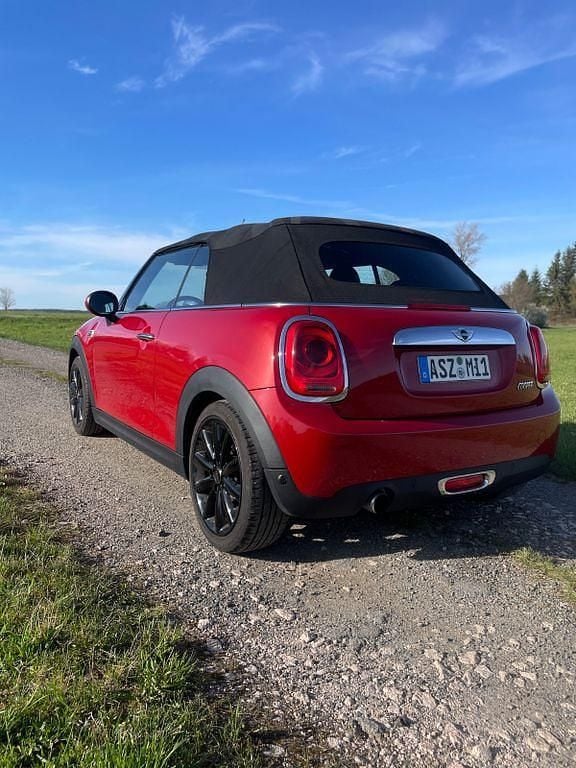 Gebraucht Mini Cooper 136 PS (100 kW) 2016 Rot Kleinwagen