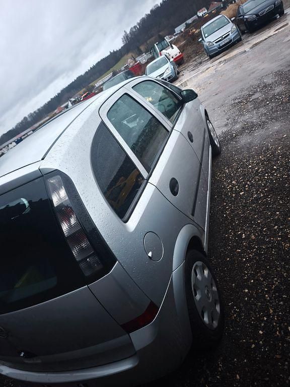 Gebraucht Opel Meriva Enjoy 101 PS (74 kW) 2004 Grau Van / Kleinbus