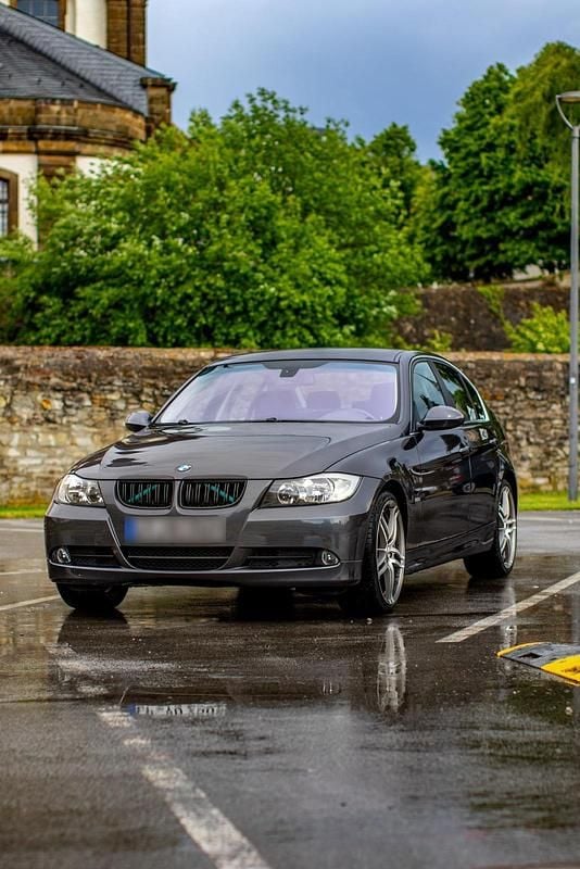 Gebraucht BMW 325 218 PS (160 kW) 2005 Grau Limousine