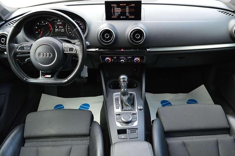 Gebraucht Audi A3 S-Line 179 PS (131 kW) 2015 Rot Limousine