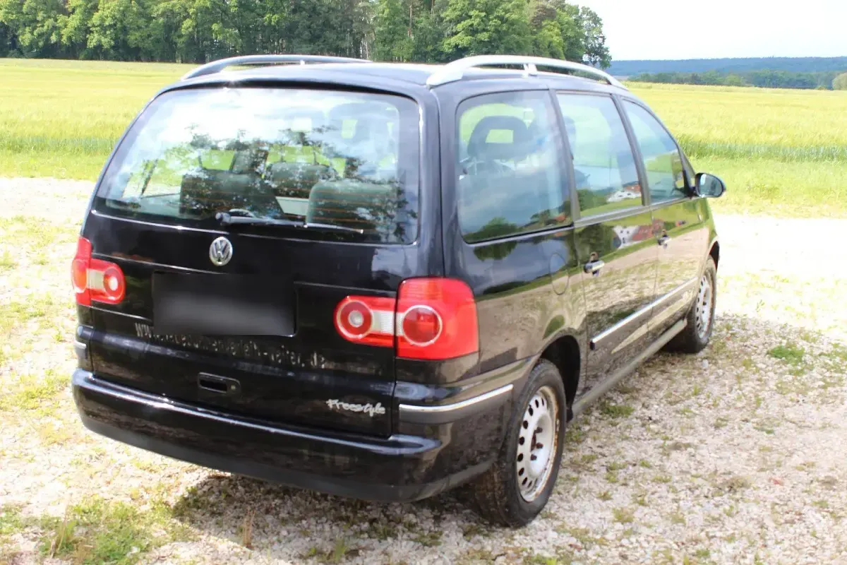 Brugt VW Sharan 116 HK (85 kW) 2007 Sort MPV