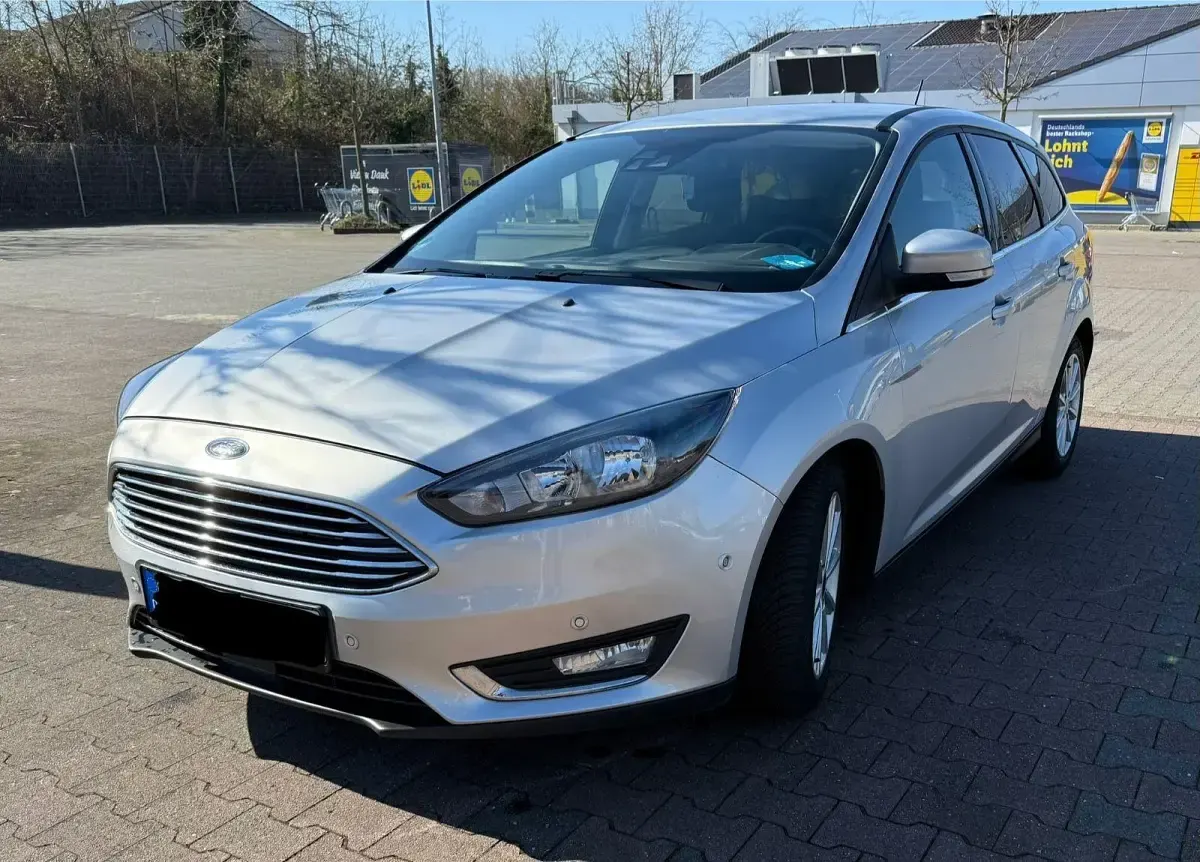 Gebraucht Ford Focus 150 PS (110 kW) 2017 Grau Kombi