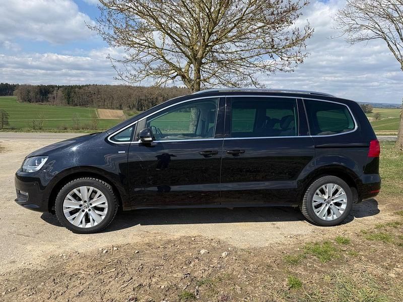 Gebraucht VW Sharan Life 140 PS (102 kW) 2013 Schwarz Van / Kleinbus