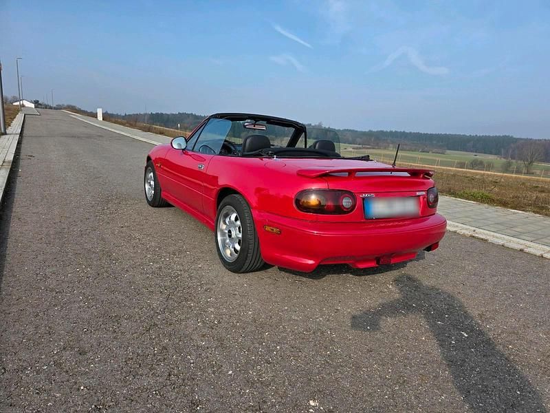 Gebraucht Mazda MX5 116 PS (85 kW) 1991 Rot Cabrio