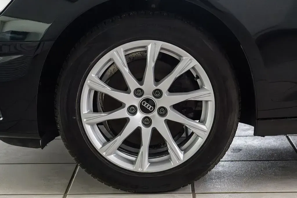 Gebraucht Audi A4 Advanced 150 PS (110 kW) 2022 Schwarz Kombi