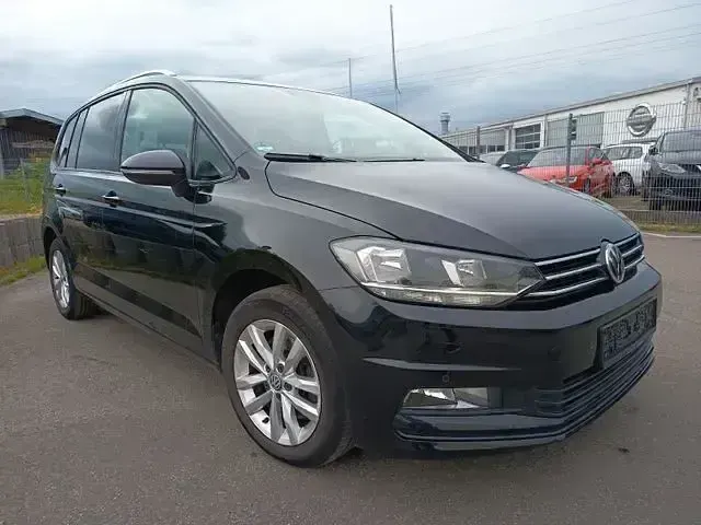 Gebraucht VW Touran Comfortline 150 PS (110 kW) 2016 Schwarz Van / Kleinbus
