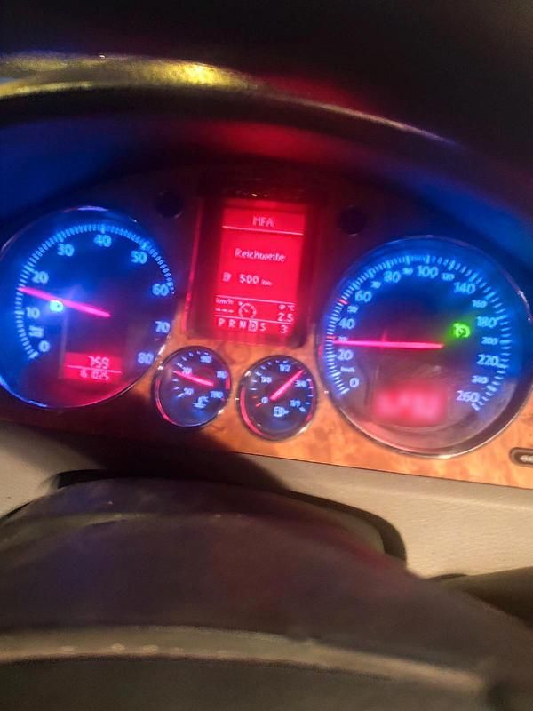 Gebraucht VW Passat 102 PS (75 kW) 2006 Silber Limousine