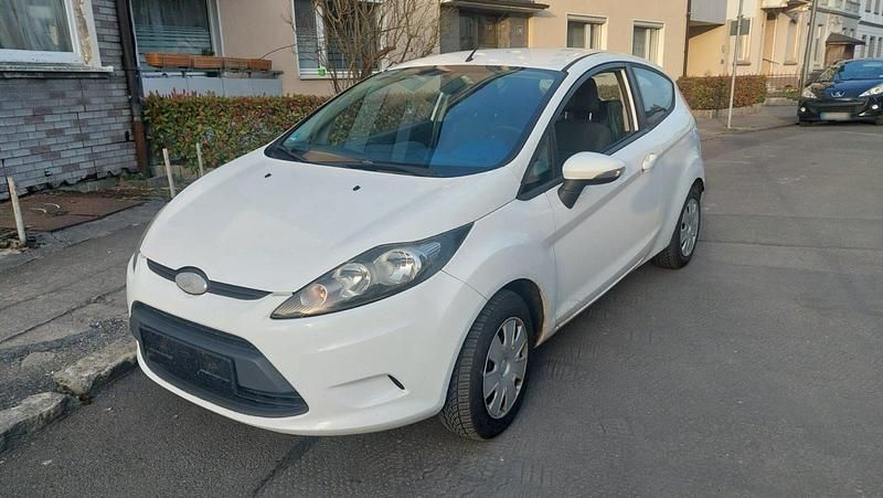 Gebraucht Ford Fiesta 97 PS (71 kW) 2009 Weiß Kleinwagen