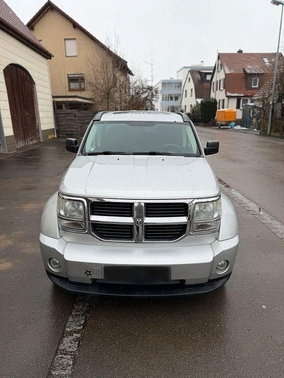 Second-hand Dodge Nitro SE 177 CP (130 kW) 2008 Argintiu SUV