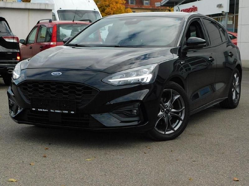 Gebraucht 2021 Ford Focus ST-Line Limousine | 17.990 € (Etwas zu teuer) - Bild 1/4