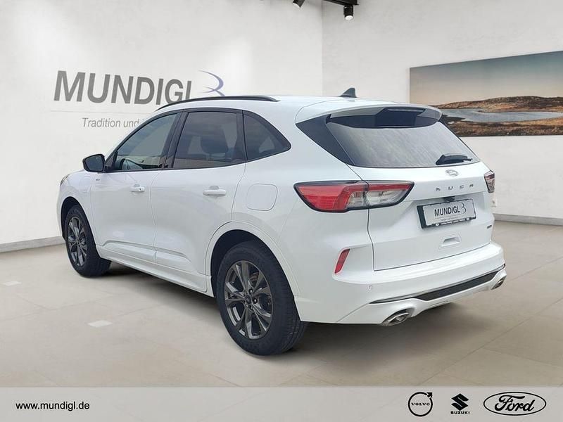 Gebraucht Ford Kuga ST-Line 152 PS (111 kW) 2022 Weiss SUV