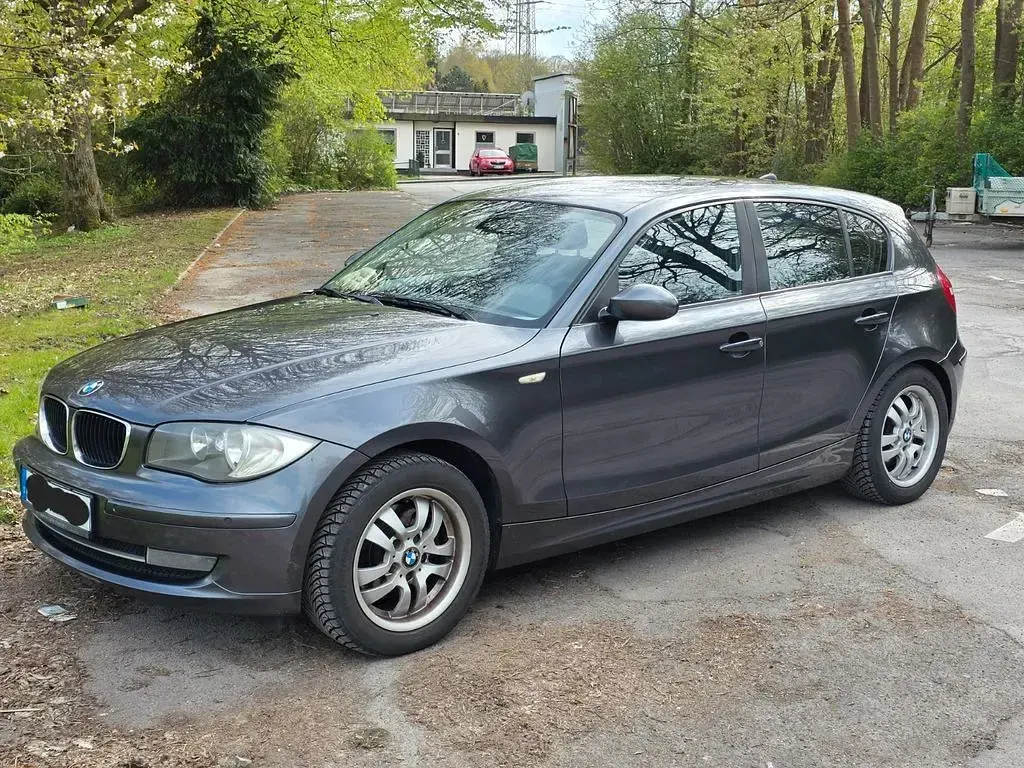 Gebraucht BMW 120 177 PS (130 kW) 2007 Grau Kleinwagen