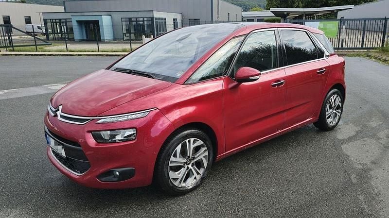 Rot Gebraucht 2016 Citroën C4 Picasso SELECTION Van / Kleinbus | 11.500 € (Fairer Preis) - Bild 1/4