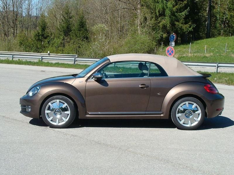 Second-hand VW Beetle Design 105 CP (77 kW) 2014 Maro Hatchback
