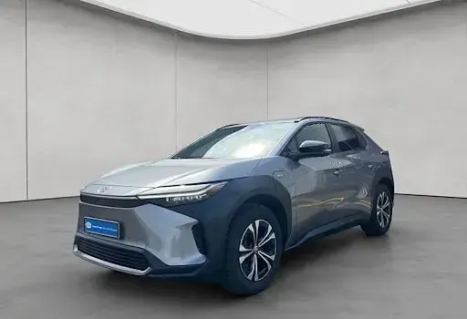 Gebraucht Toyota bZ4X 150 kW (204 PS) 2025 Grau SUV