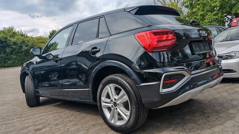 Gebraucht Audi Q2 Advanced 150 PS (110 kW) 2025 Schwarz SUV