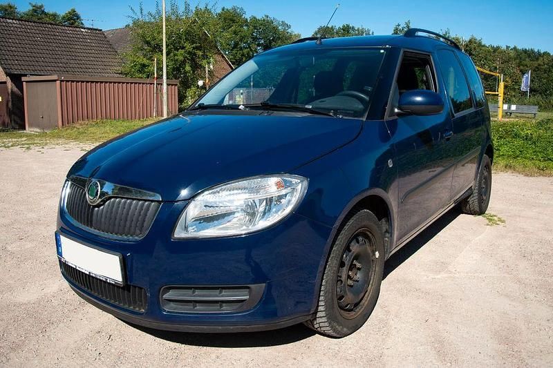 Blau Gebraucht 2009 Skoda Roomster Van / Kleinbus | 2.200 € (Fairer Preis) - Bild 1/4