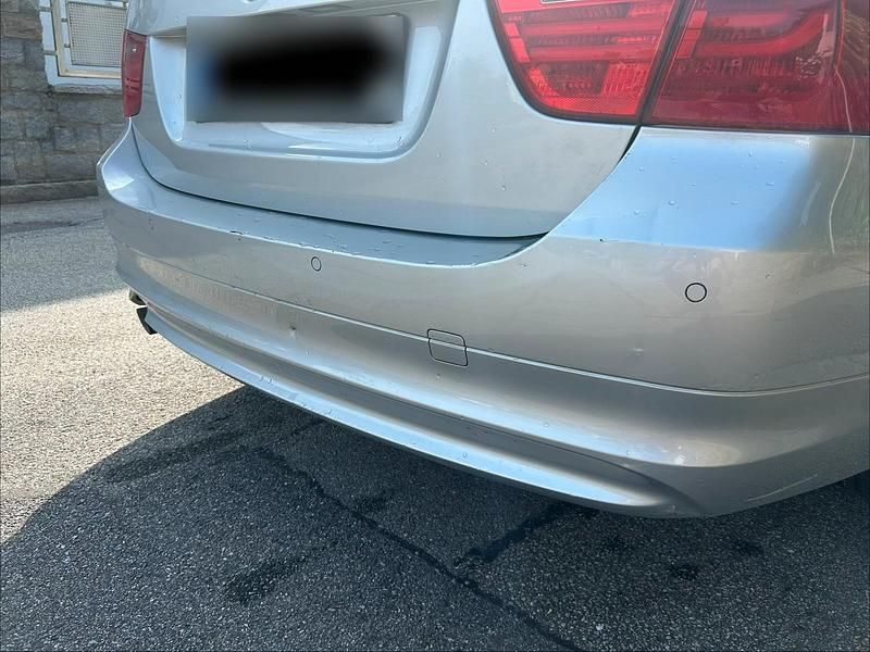 Gebraucht BMW 318 2011 Silber Kombi