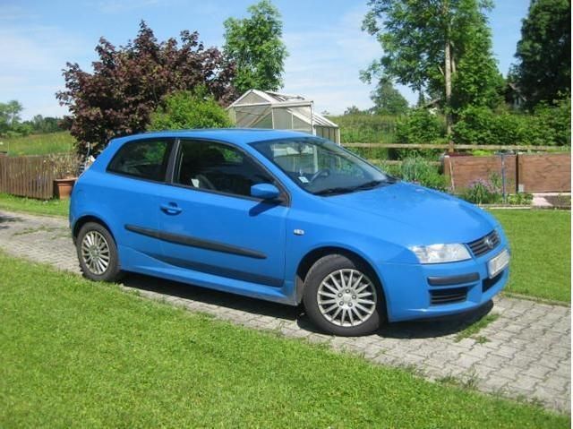 Gebraucht Fiat Stilo Dynamic 133 PS (97 kW) 2002 Blau Kleinwagen